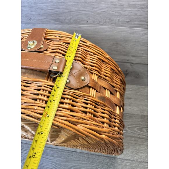 Vintage Wicker Picnic Basket Half Moon Shape Ceramic Plates Cutlery 18x14x8” - Picture 13 of 15